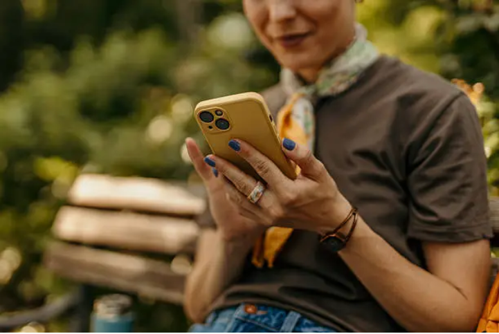 How to Build a Strong Facebook Community Through Authentic Engagement